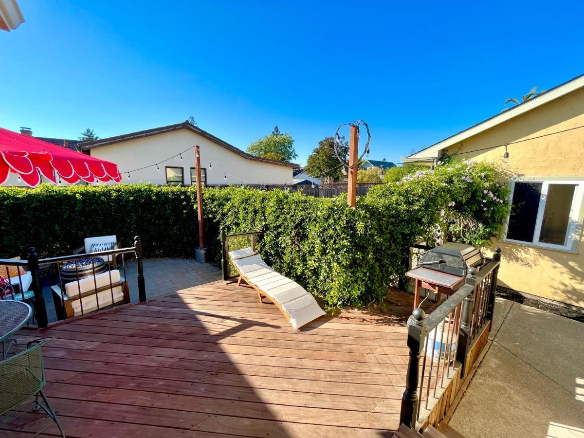 Spacious Renovated Petaluma Home- Pool Table, Fire Pit, Parking Exteriör bild